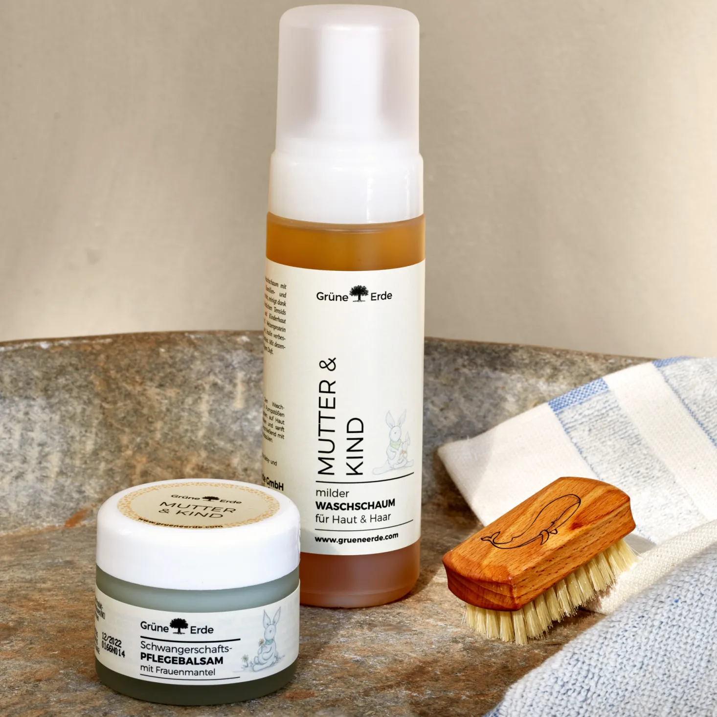 MUTTER & KIND milder Waschschaum für Haut & Haar