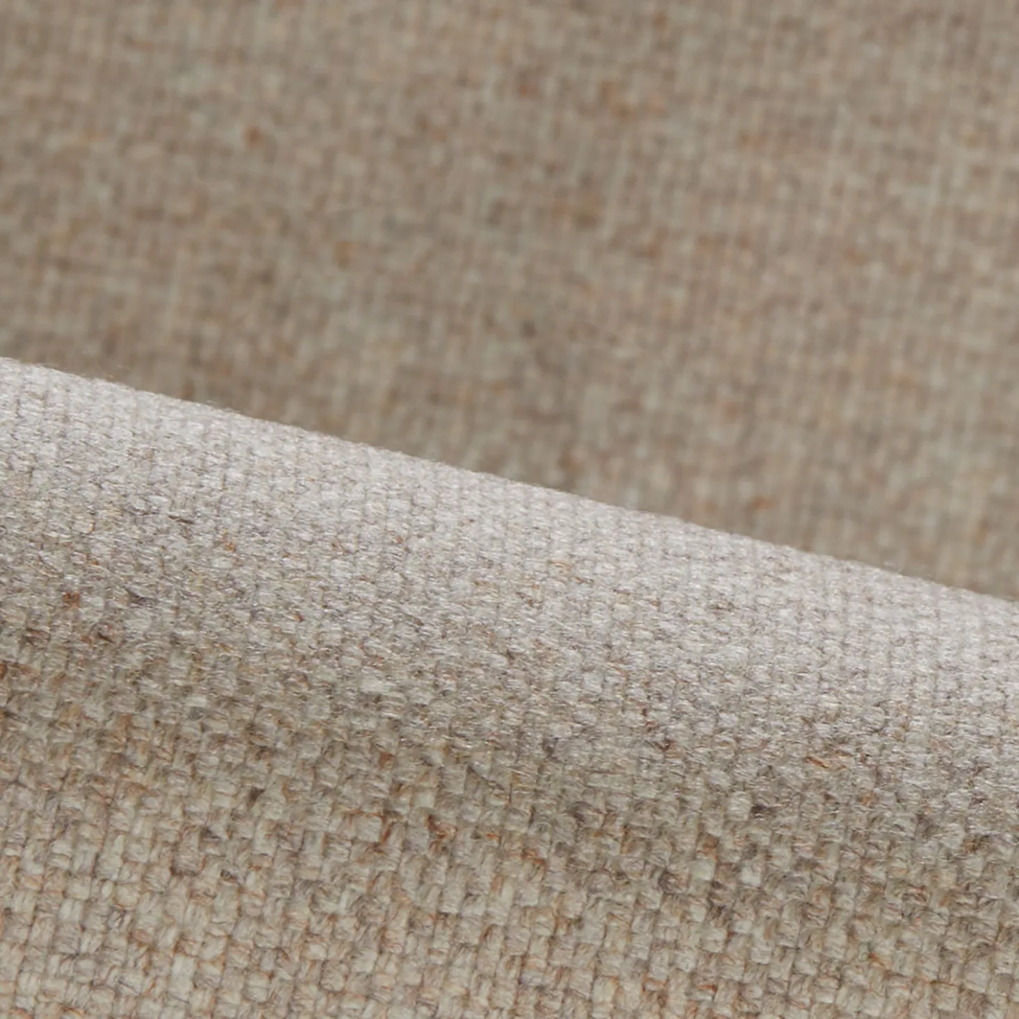 Stuhl Kilian(Wollstoff Kaland Sand, Buche, mit Armlehne)