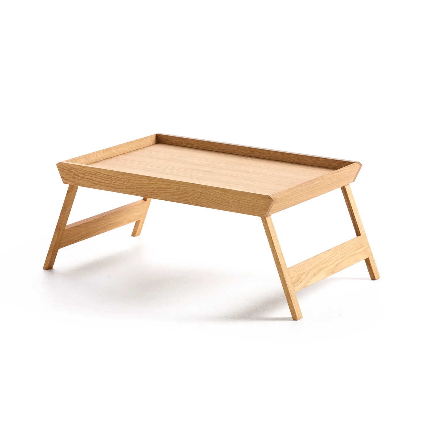 Tabletttisch Torebu aus Eiche